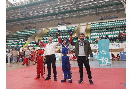 ÇOCUKLAR İÇİN KARATE SALONU